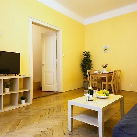 - In 01 * Praga